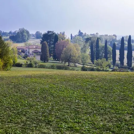 Chalé Piedmont Il Vecchio Cipresso