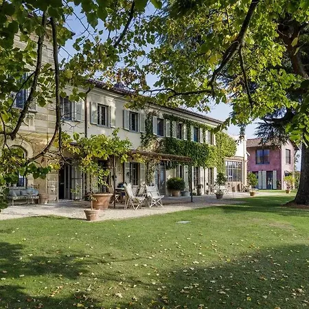 Piedmont Il Vecchio Cipresso Turim