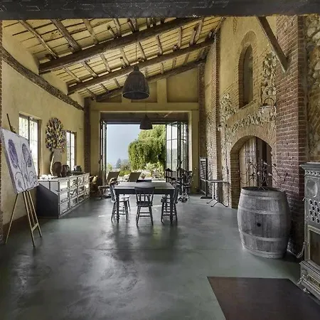 Piedmont Il Vecchio Cipresso Turim